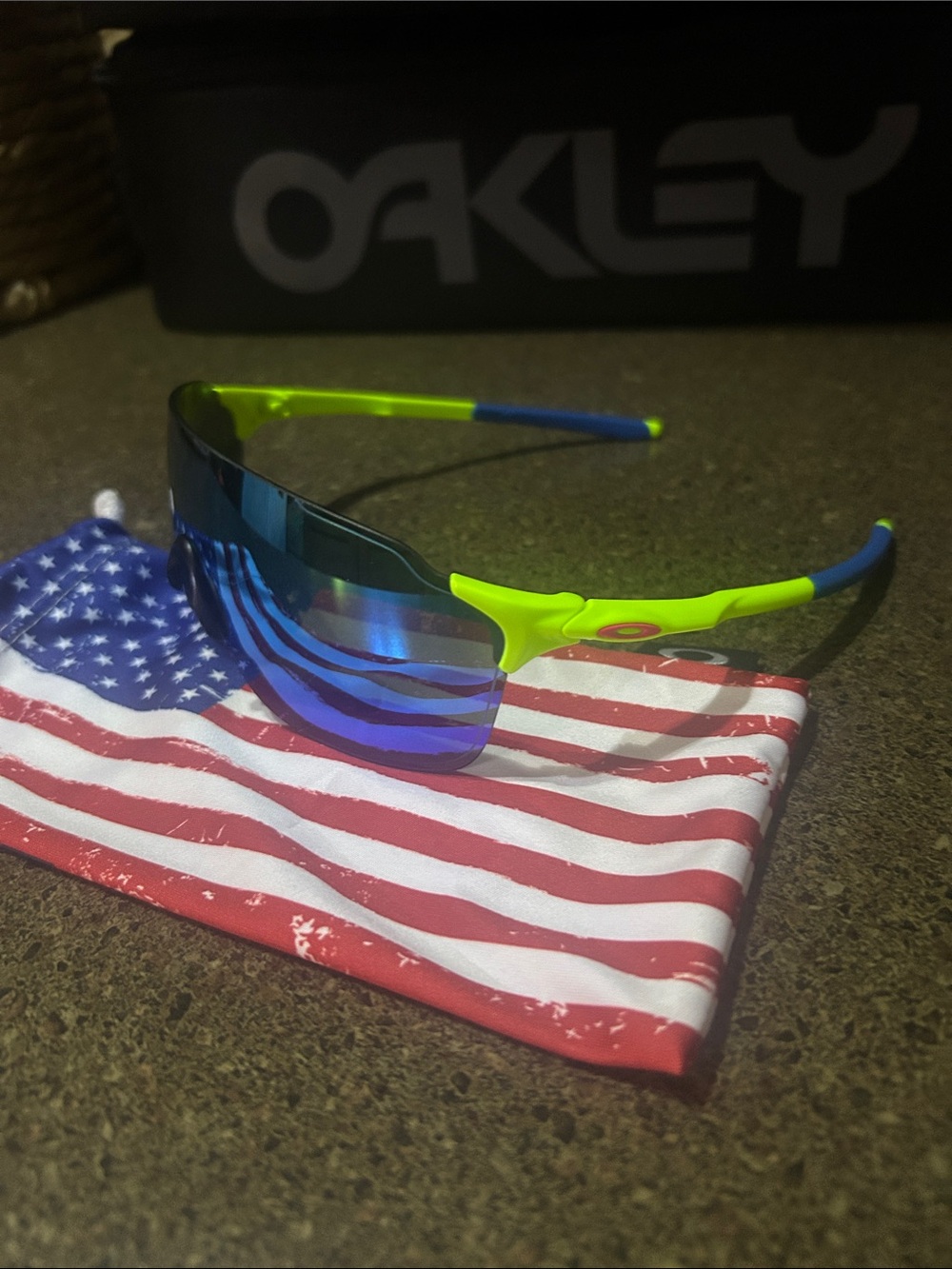 Oakley Custom Ev Zero Stride with Prizm Saph lens. New Unused from 2018.